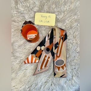 *SOLD* 100% authentic Hermes twilly